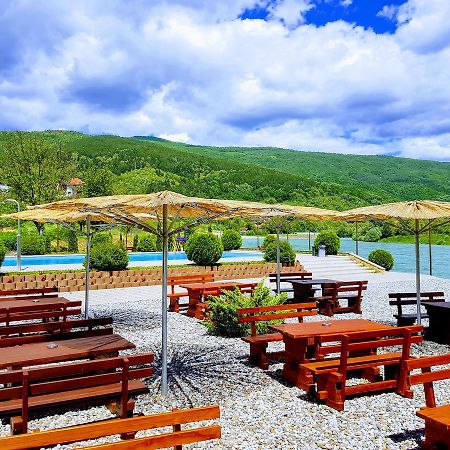 Pansion Basa Hotel Ustikolina Ngoại thất bức ảnh