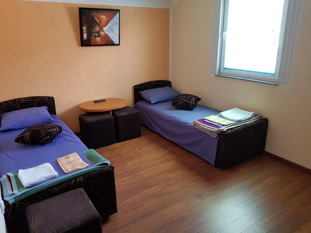 Pansion Basa Hotel Ustikolina Ngoại thất bức ảnh