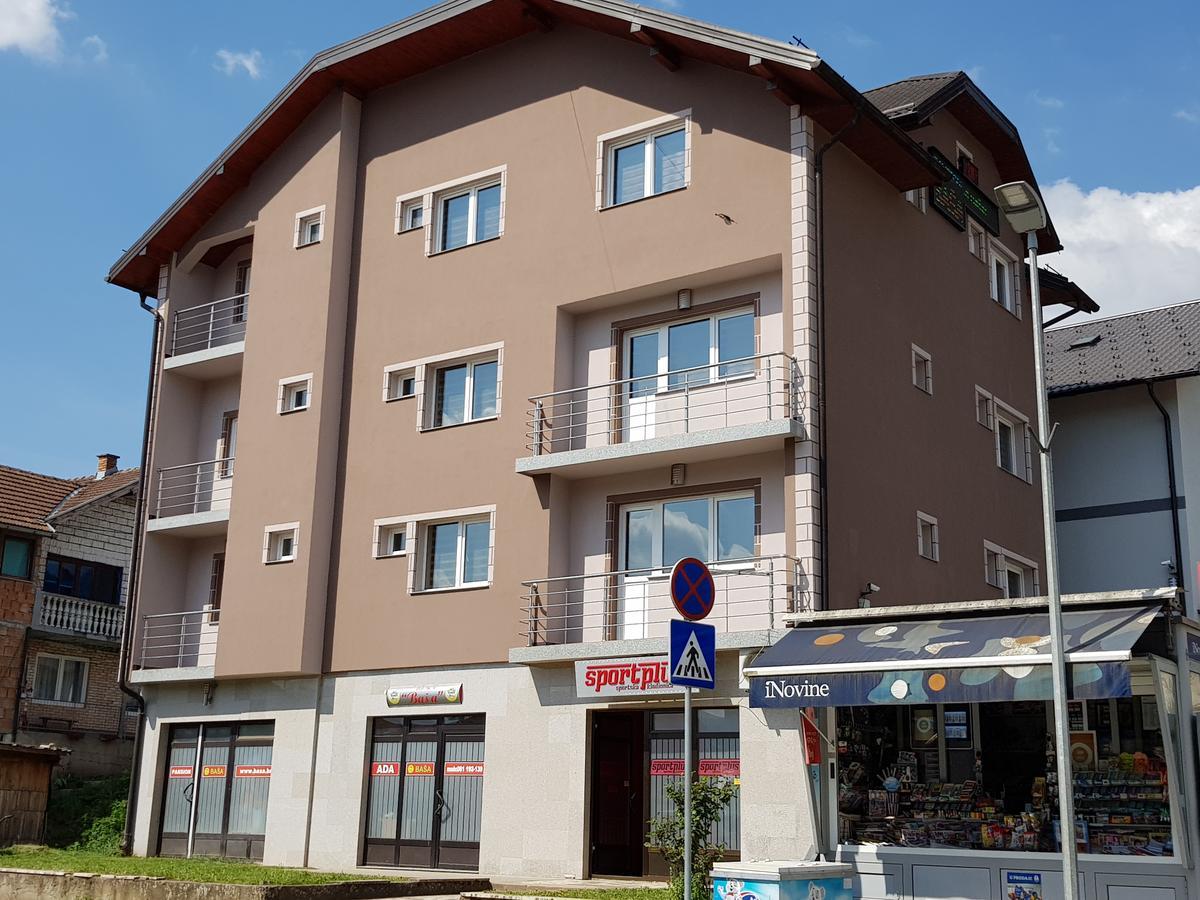 Pansion Basa Hotel Ustikolina Ngoại thất bức ảnh